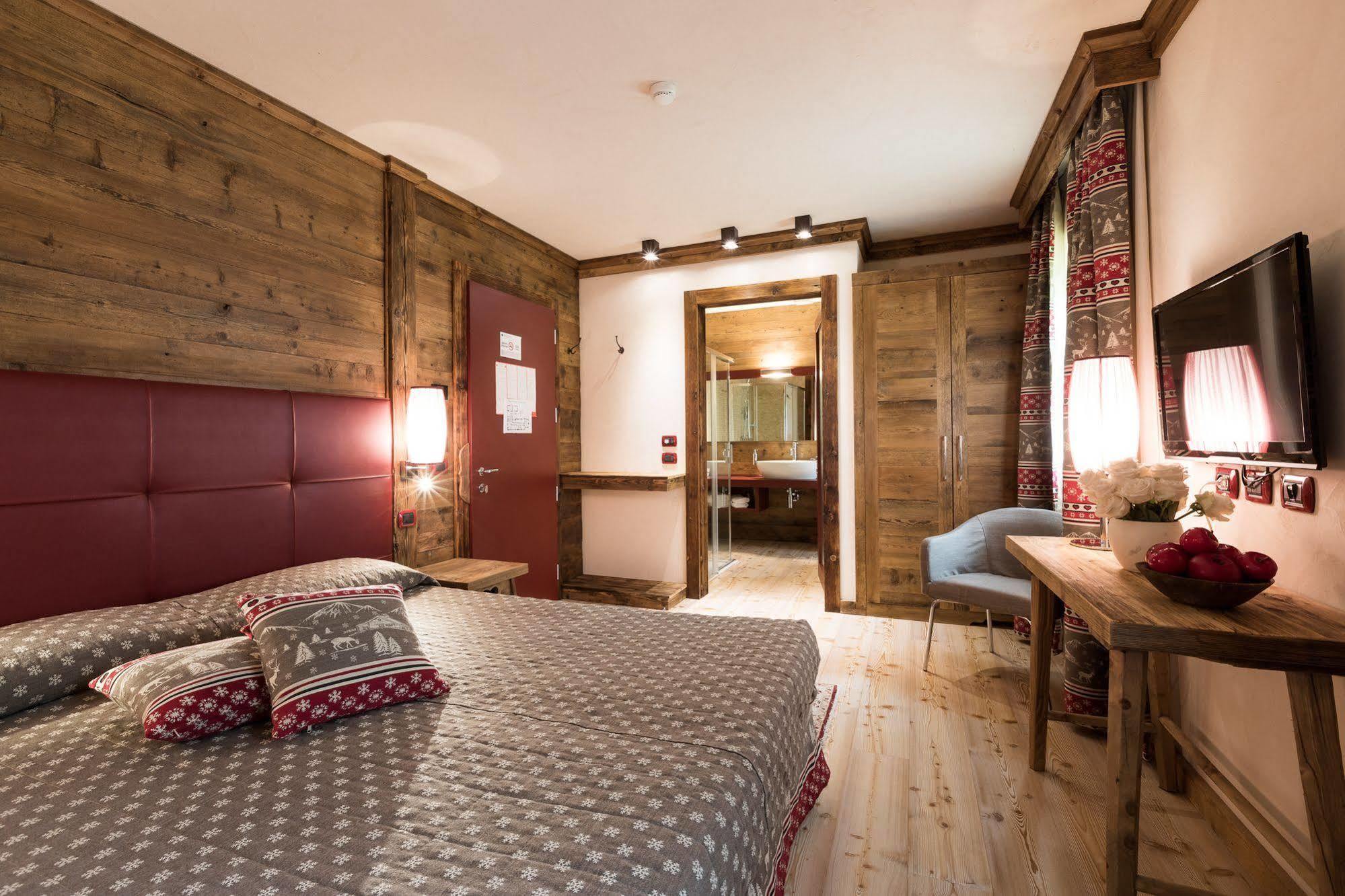 Hotel Maso Del Brenta คาแดร์โซเน ภายนอก รูปภาพ